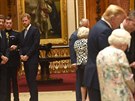 Princ Harry v Buckinghamském paláci bhem návtvy Donalda Trumpa (Londýn, 3....