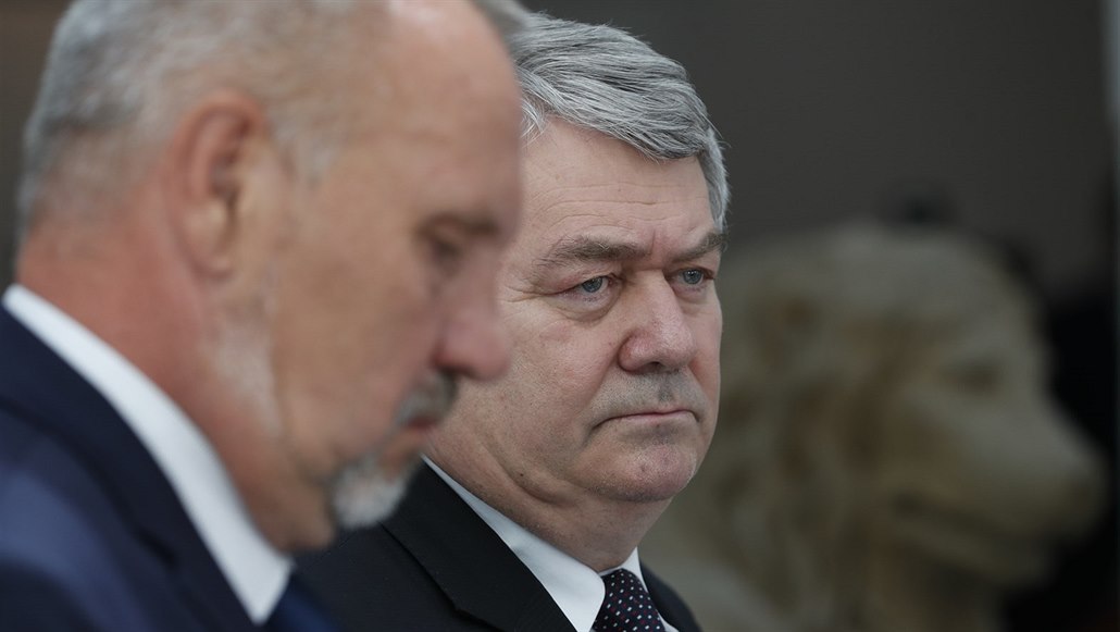 Tisková konference KS�M p�ed jednáním Poslanecké sn�movny, na snímku p�edseda...