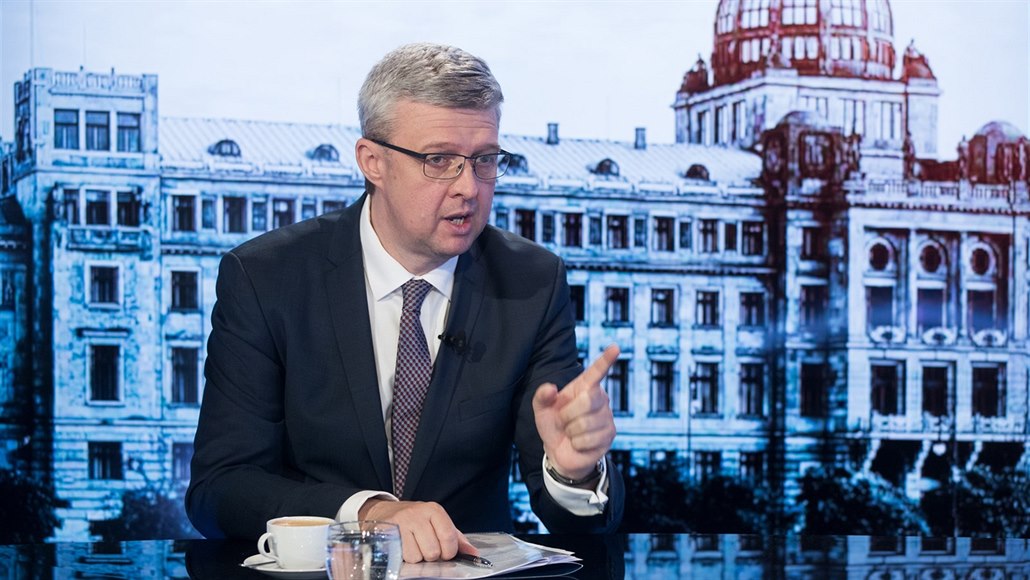 Aukce na sítě 5G by se mohla o měsíce oddálit, naznačil ministr průmyslu a obchodu Karel Havlíček. (ilustrační snímek)