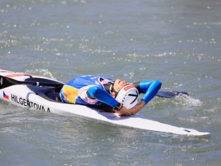 Kajakářka Amálie Hilgertová po triumfu na mistrovství Evropy ve francouzském...