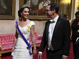 Vévodkyn Kate a americký ministr financí Steven Mnuchin na státnickém banketu...