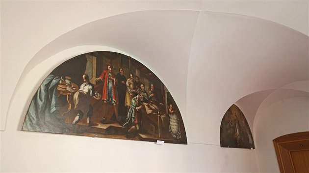 Po restaurování se obrazy vracejí na původní místo - zdobí chodby bývalého havlíčkobrodského kláštera, v němž nyní sídlí několik státních institucí. Za autora lunet je považován Jakub Pischel.