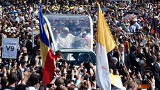 Pape Frantiek pi mi v rumunském mst Blaj blahoeil sedm eckokatolických...