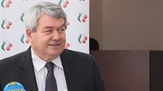Nápad, aby odpov�� nevypracovávali minist�i odpov�dní za rezort, pova�ujeme za...