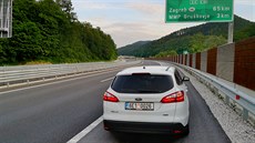 Po letech se Slovincm podailo dokonit dálnici a na hraniní pechod...