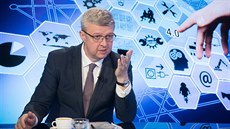 Ministr prmyslu a obchodu Karel Havlíek v diskusním poadu Rozstel. (4....