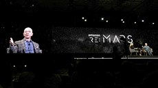 éf Amazonu Jeff Bezos hovoí na konferenci re:MARS v Las Vegas. (6. ervna...