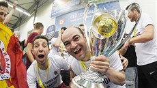 Sparta má první futsalový titul, s pohárem divoce k�ep�il i Wilde. Brazilskou...