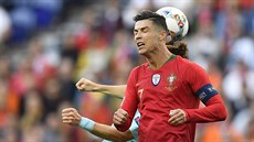 Portugalský kapitán Cristiano Ronaldo proti Nizozemsku ve finále Ligy národ.