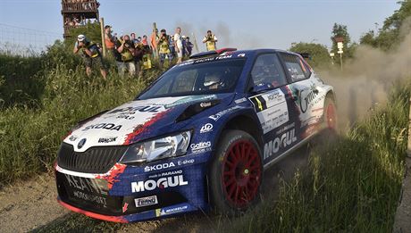 Posádka Jan erný a Petr ernohorský s vozem koda Fabia R5.