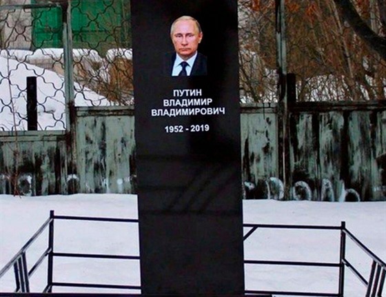 Náhrobek prezidenta Putina v mst Naberenyje elny.