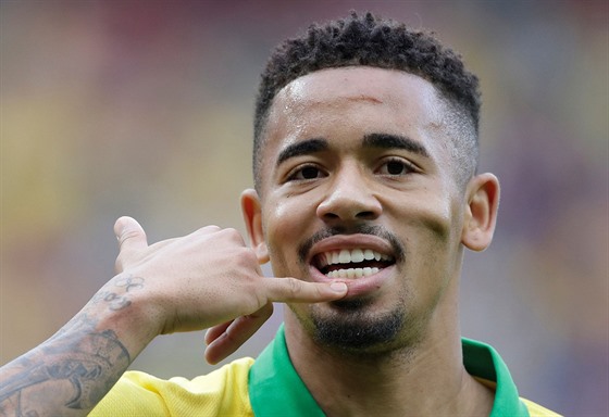 Gabriel Jesus z Brazílie slaví svj gól proti Hondurasu.