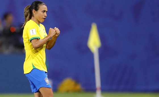 Brazilská fotbalistka Marta bhem duelu s Itálií