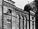 Hlavn ostravsk synagoga stvala v Zeyrov ulici, a to za objektem nkdejho...