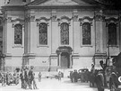 Pohled na chrám svatých Cyrila a Metodje v Resslov ulici 18. 6. 1942....