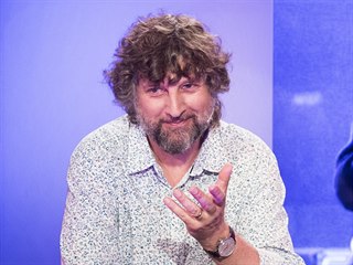 Klavírista a skladatel Petr Malásek v kulturním magazínu Za scénou.
