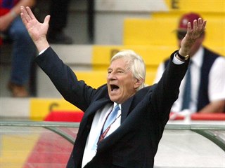 Karel Brückner a jeho reakce. Památné utkání Česko - Nizozemsko na fotbalovém...