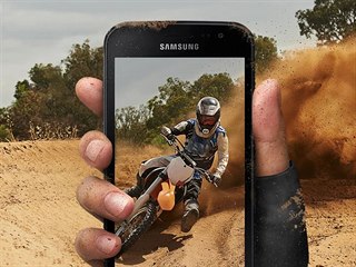 Galaxy Xcover 4s zaujme svou zvýšenou odolností.