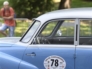 Historická vozidla se shromáždila 12. června 2019 v pražské Opletalově ulici,...