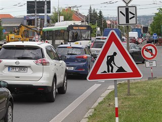 Řidiče v Plzni potrápí další nová uzavírka. Kvůli opravám tramvajové trati je...