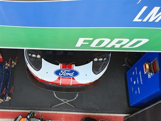 Zákulisí týmu Ford při závodě 24 hodin Le Mans