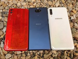 Honor 8X, Sony Xperia 10 Plus a Samsung Galaxy A70
