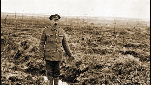 Vojáci americké Graves Registration Service se samozřejmě účastnili i první světové války. Zachytily je unikátní fotografie Ivana Bawtreeho.