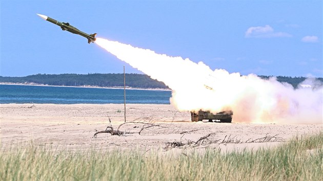 Strakoničtí vojáci stříleli na pobřeží Baltského moře z protiletadlového raketového komplexu 2K12 KUB