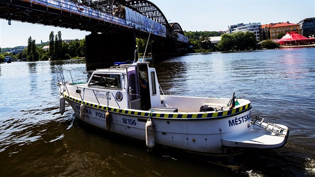 Praha, 14.06.2019, Mstsk policie Praha, lo, Vltava, FOTO MAFRA DAN MATERNA