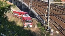 Na trati pod praským Vítkovem srazil vlak lovka. (17. ervna 2019)