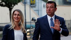 Vítz istanbulských voleb, kandidát opoziní Lidové republikánské strany (CHP)...