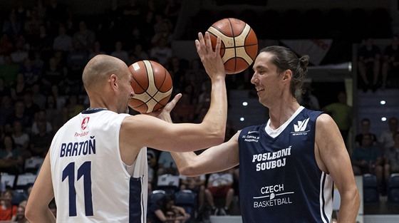 Exhibin basketbalov utkn "Posledn souboj" se hrlo jako rozluka Luboe...