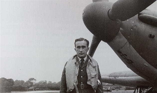 Rodák z Hané Josef Frantiek byl mnohokrát vyznamenaný letec britského...