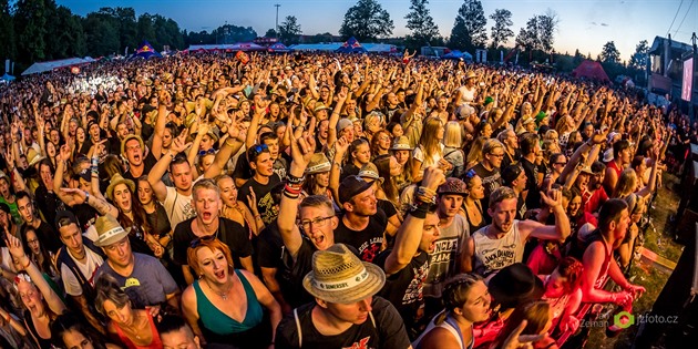 Hudební festival Pekelný ostrov hlásí, e vstupenky u nejsou.