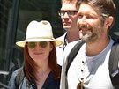 Julianne Moore a její manžel, režisér a scenárista Bart Freundlich (vpravo) na...