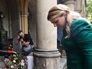 Slovenská prezidentka Zuzana aputová se na Vinohradském hbitov poklonila...