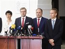 Pedsedové opoziních stran (zleva) Vít Rakuan (STAN), Petr Fiala (ODS), Marek...