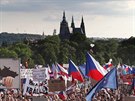 Demonstrace za nezávislost justice a lepí vládu, kterou na praské Letné...