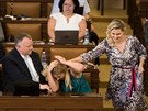 Barbora Koanová a Taána Malá po hlasování o dve vlády