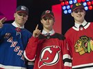 Ti nejvýe postavení hokejisté draftu NHL 2019: (zleva) dvojka Kaapo Kakko,...