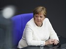 Německá kancléřka Angela Merkelová se v parlamentu účastní jmenovací ceremonie...