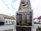 Jméno Josefa Frantika je v Otaslavicích na Prostjovsku i na pomníku obtem...