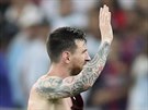 Argentinský kapitán Lionel Messi zdraví fanouky.