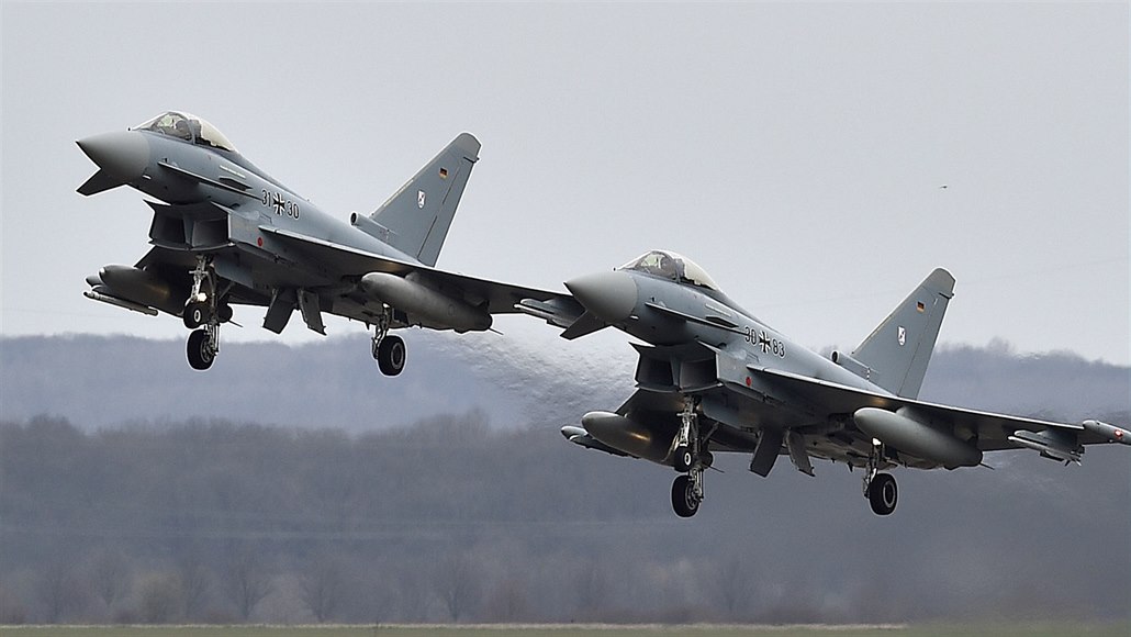 V severním N�mecku se srazily letouny Eurofighter, jeden z pilot� zahynul. (24....