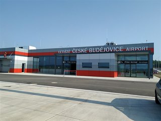 Při druhé etapě modernizace získalo letiště terminál, který je připravený na...