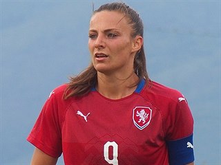 Kapitánka české fotbalové reprezentace žen Lucie Voňková.