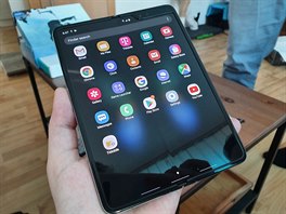 Ohebný smartphone Samsung Galaxy Fold