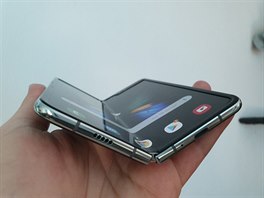 Ohebný smartphone Samsung Galaxy Fold