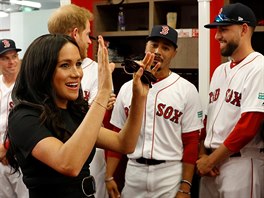 Vévodkyn Meghan a princ Harry ped baseballovým zápasem Boston Red Sox a New...