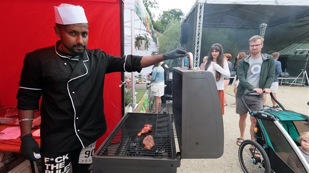Ukázka indické kuchyně na Fresh Food Festu v Chebu (22. června 2019).